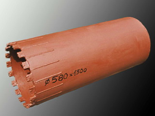 Bohrrohr OD 580 mm x 2.000 mm mit Hartmetallschneidzähnen